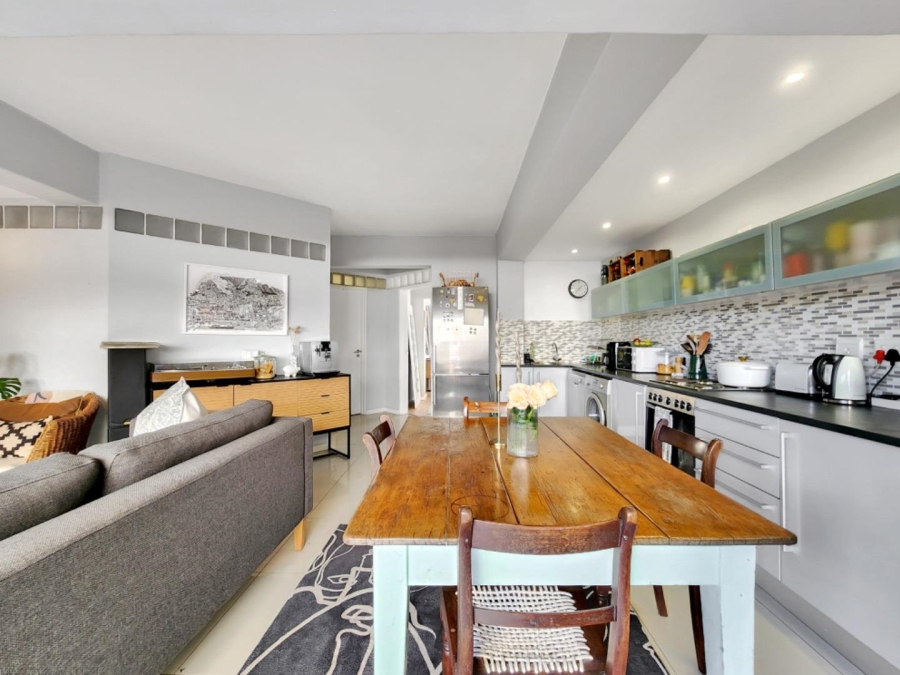 2 Bedroom Property for Sale in Sea Point Western Cape